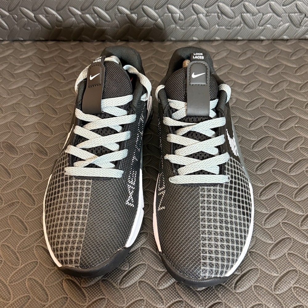 Nike Metcon 8 Training Shoes Women’s Size 8.5 Black EUC! - Picture 2 of 9